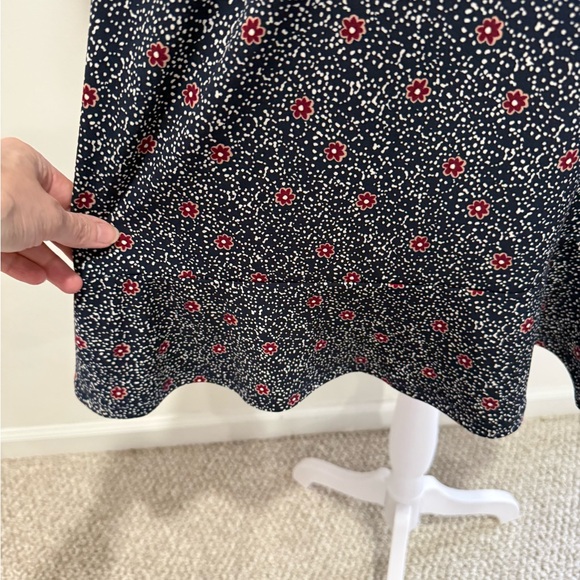 LOFT fit & flare flounce dress in size 8 - Picture 3 of 6